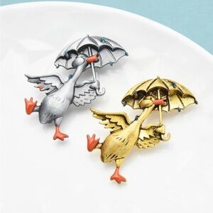 Golden Goose Brooch Taking Umbrella Duck Brooches For Women Unisex 2-color